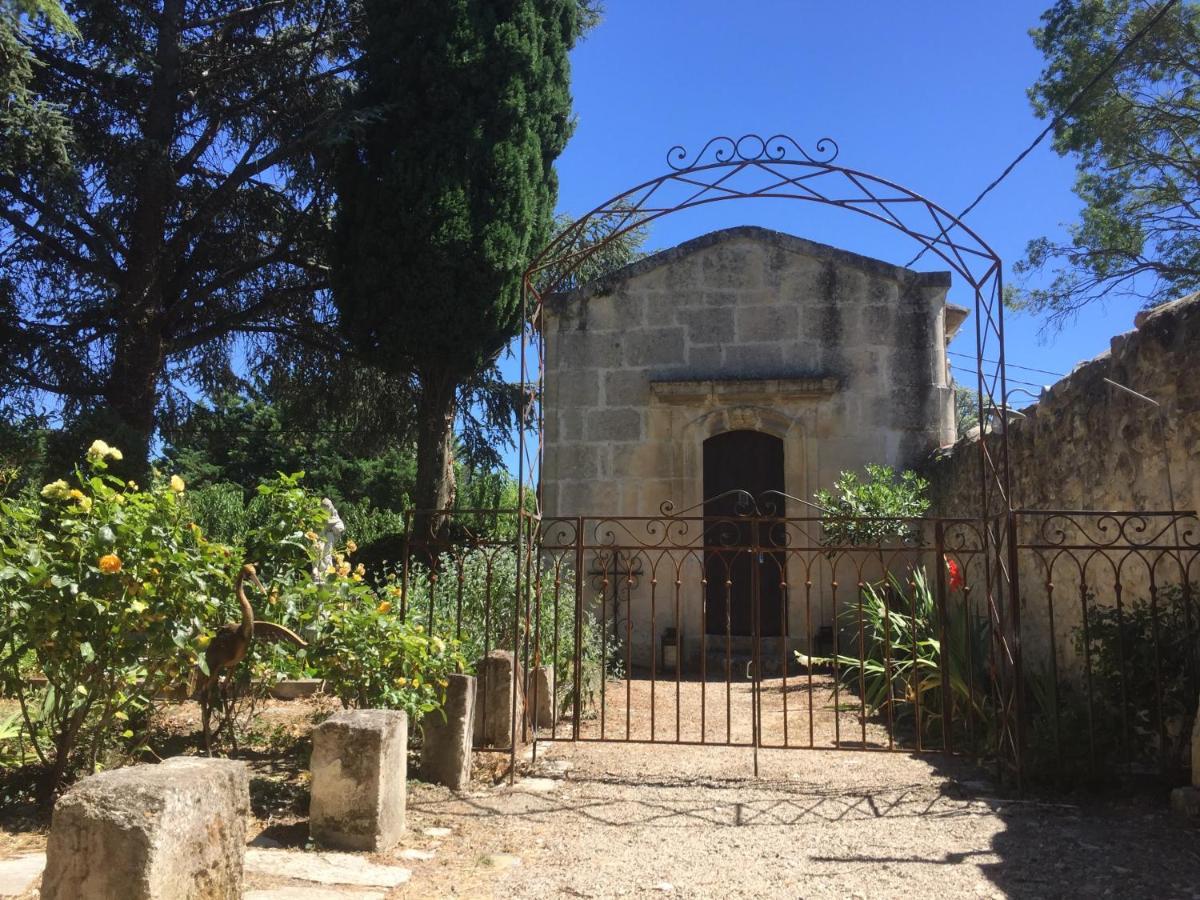 Mas De La Chapelle Sainte-Elisabeth Villa Tarascon Kültér fotó