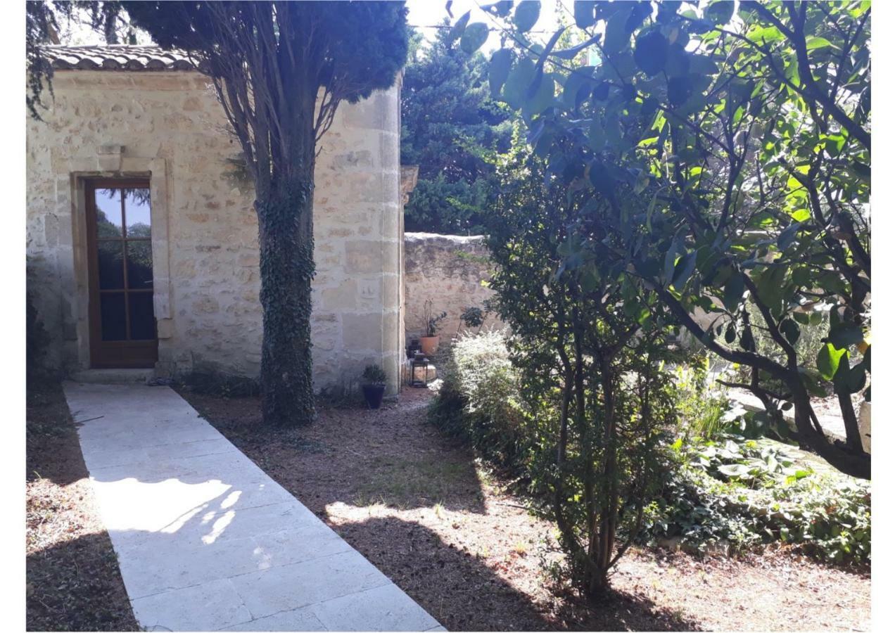 Mas De La Chapelle Sainte-Elisabeth Villa Tarascon Kültér fotó